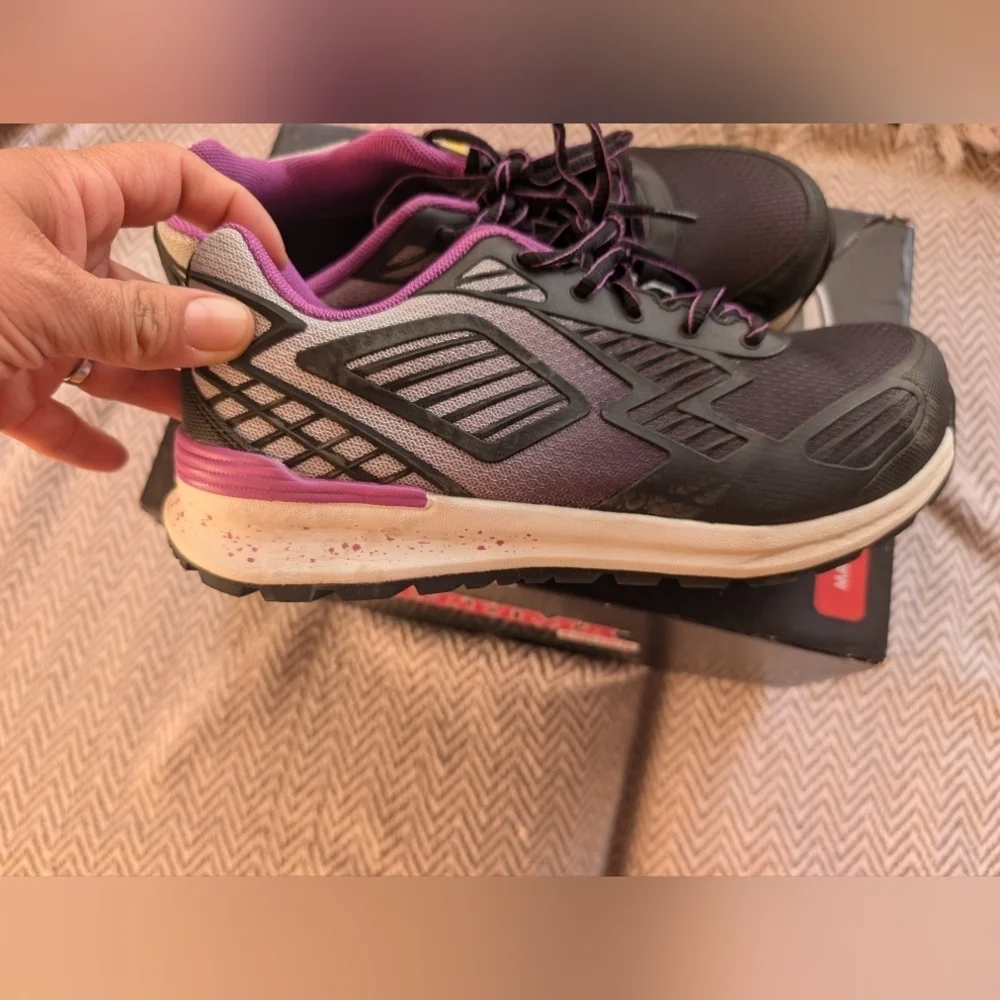 Brahma Women's Black and Purple Athletic Shoes